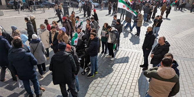 Syrian community in France celebrates the anniversary of the revolution.