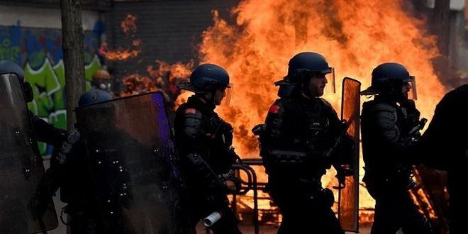 Arrestan a 457 personas durante protestas en Francia