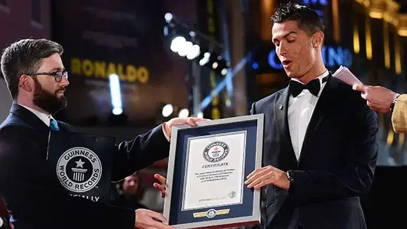 Cristiano-Ronaldo-logra-otro-récord-Guinness-al-convertirse-en-el-deportista-con-mayores-ingresos-anuales