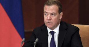 Medvedev: La capitulación de Ucrania abre el camino a la paz