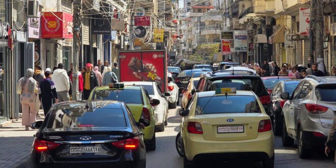 Tartous, en la costa siria, precencia intensa actividad comercial.