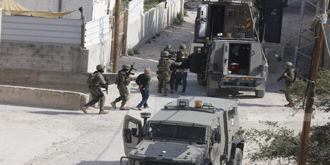 بازداشت 3 فلسطینی در کرانه باختری توسط نیروهای اشغالگر اسرائیلی