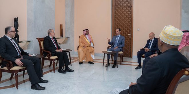 Cumhurbaşkanı Esad, Arap Kızılhaç Ve Kızılay Örgütü Genel Sekreteri Ve Beraberindeki Heyeti Kabul Etti